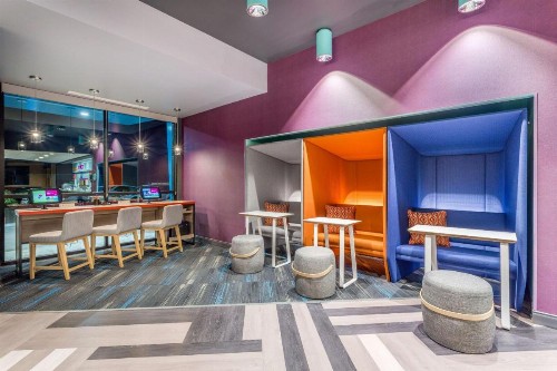 Tru By Hilton Madison West - image 5