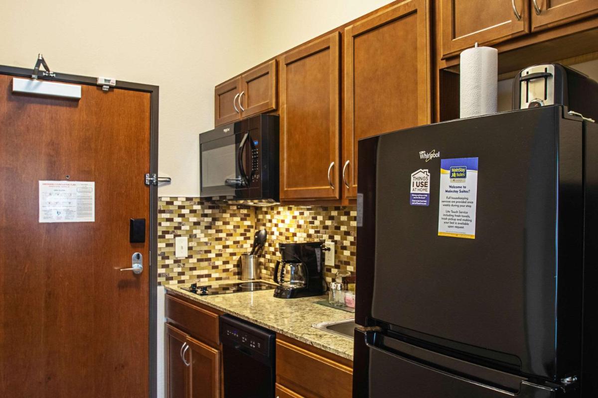 MainStay Suites Extended Stay Hotel Madison East - main image