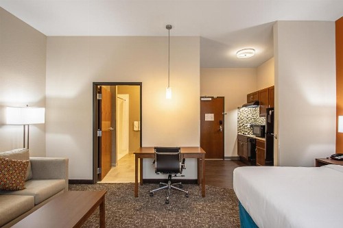 MainStay Suites Extended Stay Hotel Madison East - image 15