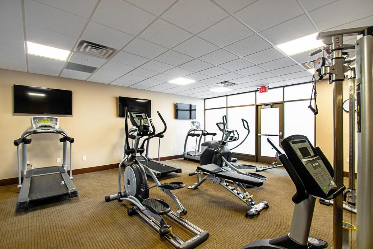 MainStay Suites Extended Stay Hotel Madison East - image 3