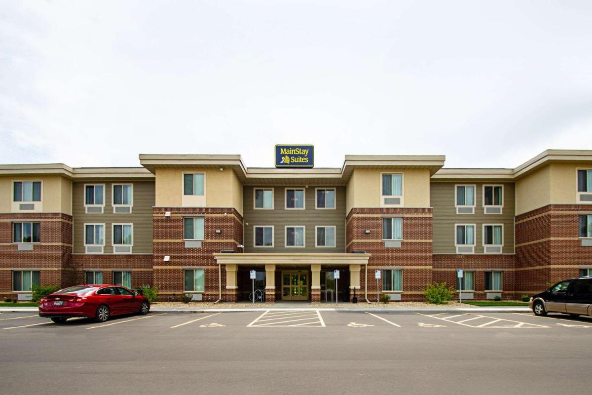 MainStay Suites Extended Stay Hotel Madison East - image 4