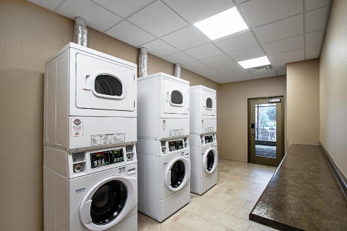 MainStay Suites Extended Stay Hotel Madison East - image 45