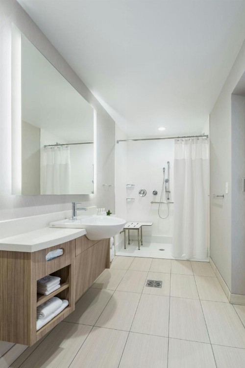 SpringHill Suites Madison - image 26