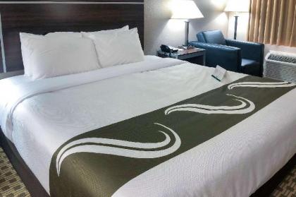 Quality Inn - image 4
