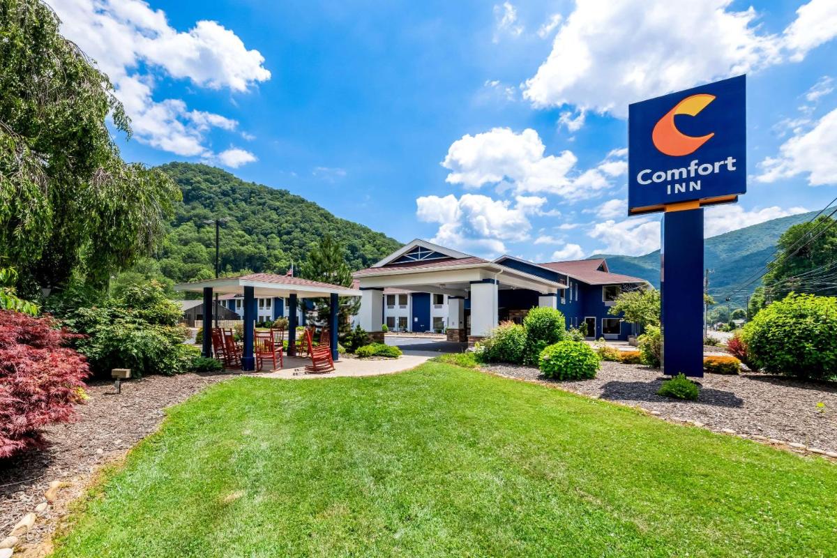 Comfort Inn near Great Smoky Mountain National Park - main image
