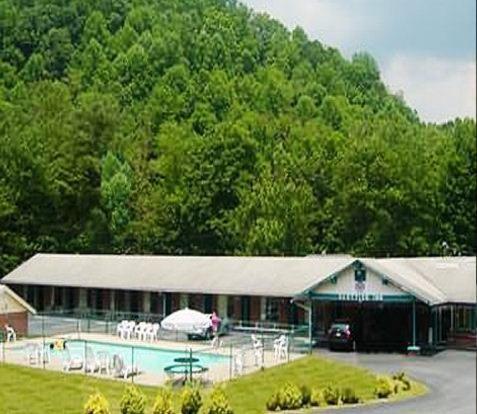 Scottish Inn Maggie Valley - image 3