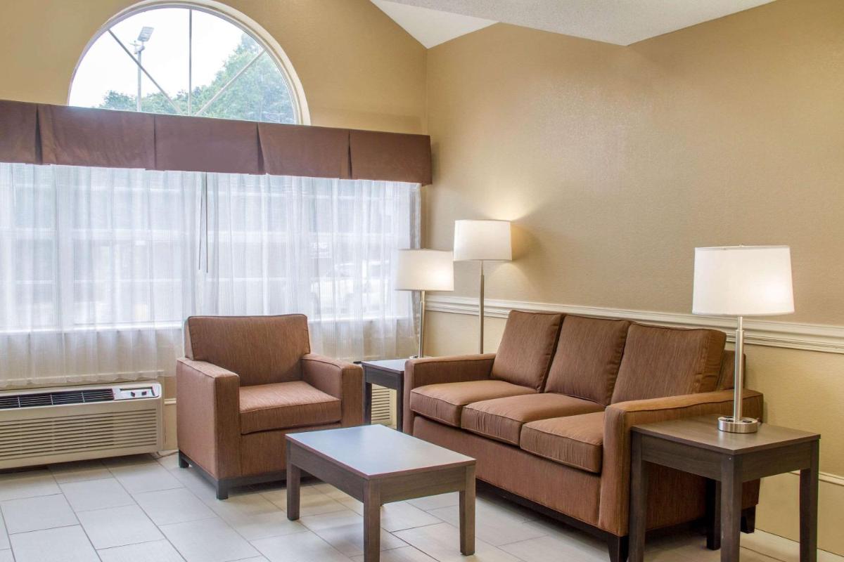 Quality Inn & Suites Maggie Valley - image 3