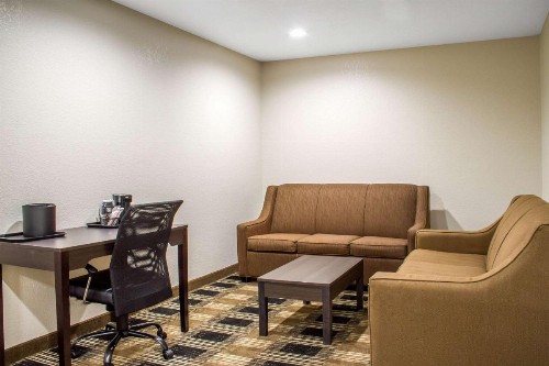 Quality Inn & Suites Maggie Valley - image 4