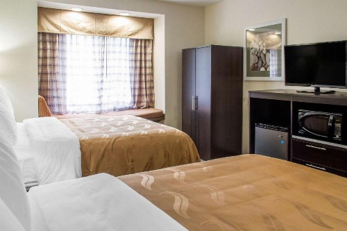 Quality Inn & Suites Maggie Valley - image 8
