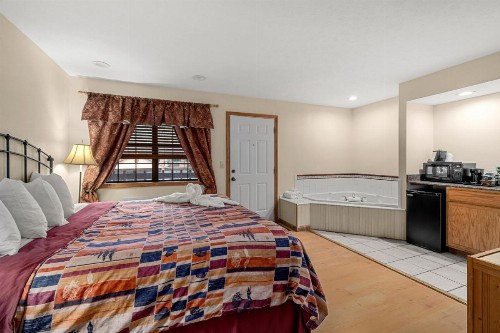 Jonathan Creek Inn and Villas - image 30