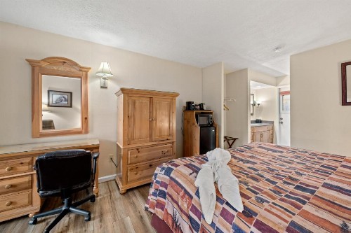 Jonathan Creek Inn and Villas - image 32