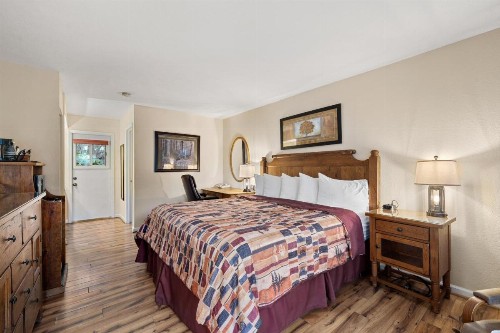 Jonathan Creek Inn and Villas - image 36