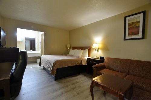 Travelowes Motel - Maggie Valley - image 50