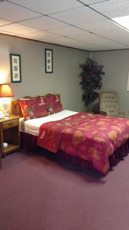 Five Star Inn - Maggie Valley - image 6