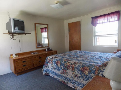 Clarketon Motel - Maggie Valley - image 16
