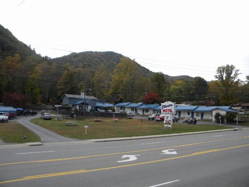 Clarketon Motel - Maggie Valley - image 18