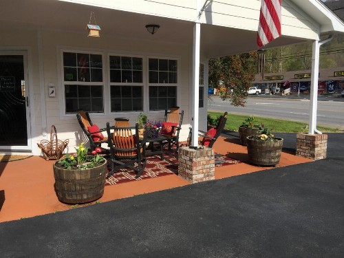 Cardinal Inn - image 44