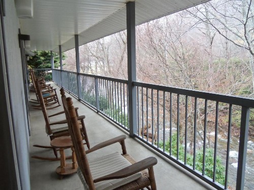 Four Seasons Inn - image 36