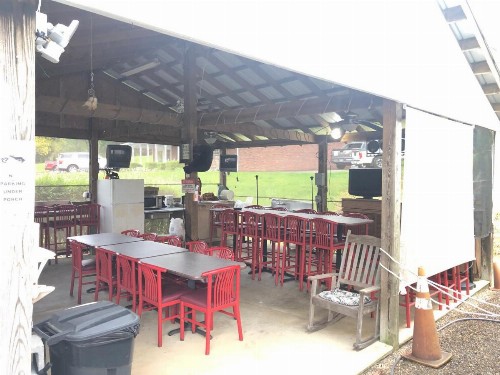 Laurel Park Inn - image 3