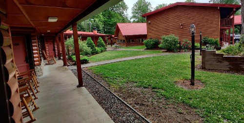 Smoky Falls Lodge - image 15