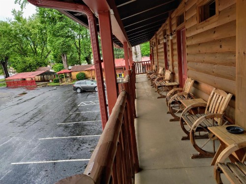 Smoky Falls Lodge - image 24