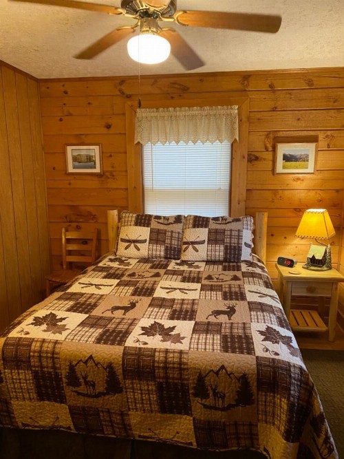 Misty Creek Log Cabins - image 40