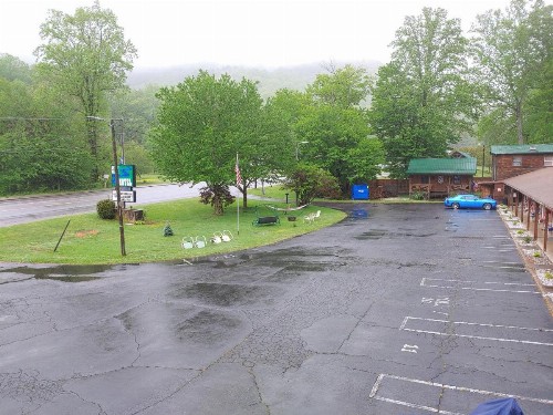 Stony Creek Motel - image 23