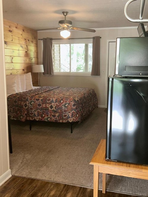 Stony Creek Motel - image 33