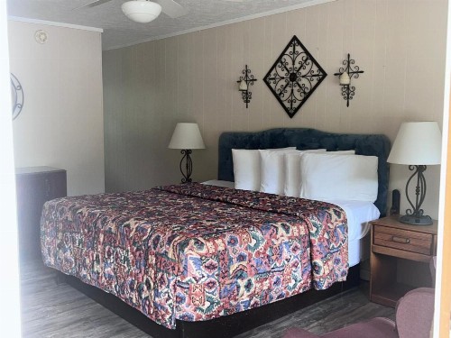 Stony Creek Motel - image 41