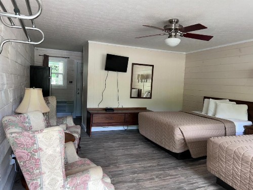 Stony Creek Motel - image 47