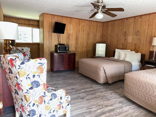 Stony Creek Motel - image 49
