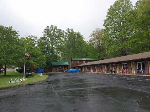 Stony Creek Motel - image 6