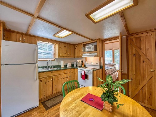 Maggie Valley Cabin Rentals - image 6