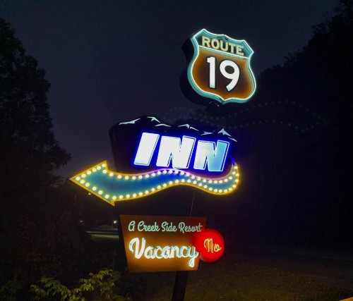 Route 19 Inn - image 16