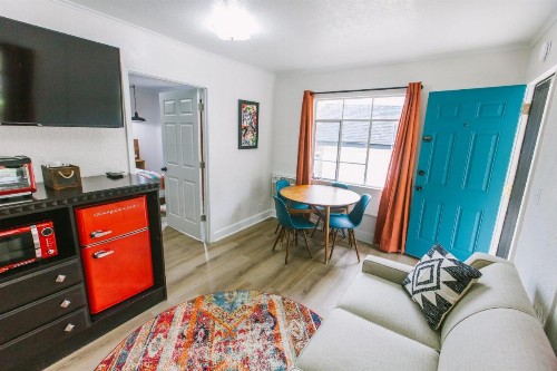 Route 19 Inn - image 19