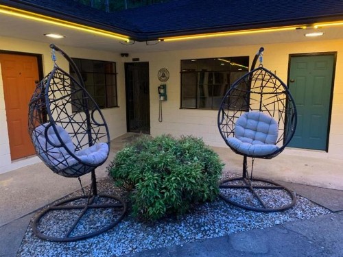 Route 19 Inn - image 30