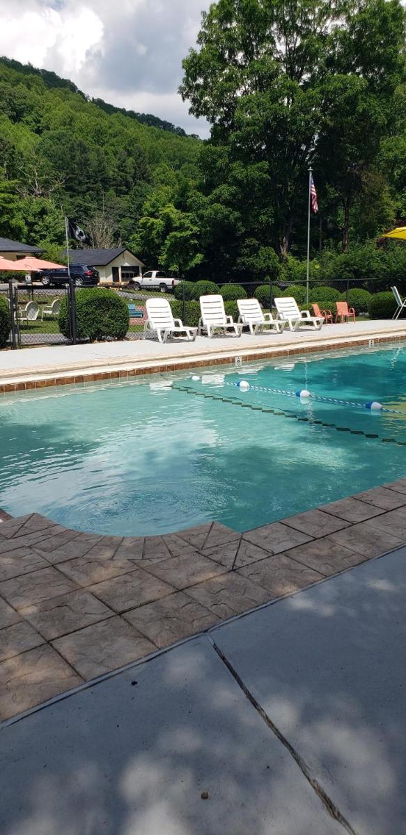 Route 19 Inn - image 5