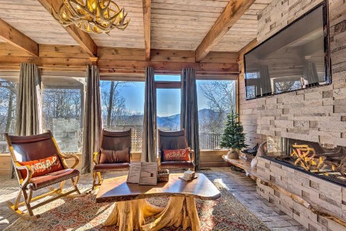 Luxe Blue Ridge Mountain Retreat with Sauna and Creek!