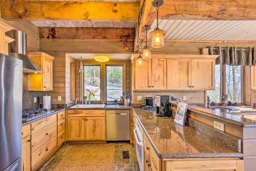 Luxe Blue Ridge Mountain Retreat with Sauna and Creek! - image 7