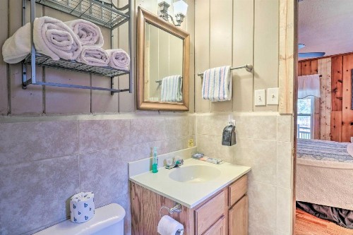 Maggie Valley Retreat with Hot Tub and Fire Pit! - image 11