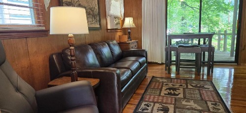 Cozy Creek Cottages - image 11