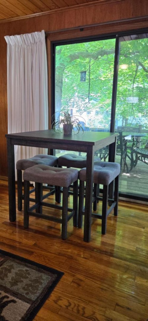 Cozy Creek Cottages - image 12