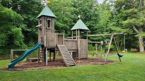 Cozy Creek Cottages - image 13