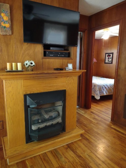 Cozy Creek Cottages - image 16