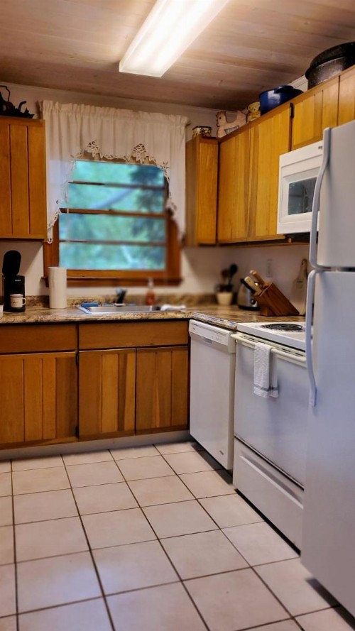 Cozy Creek Cottages - image 17