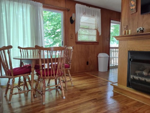 Cozy Creek Cottages - image 24