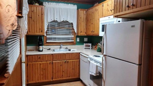 Cozy Creek Cottages - image 41