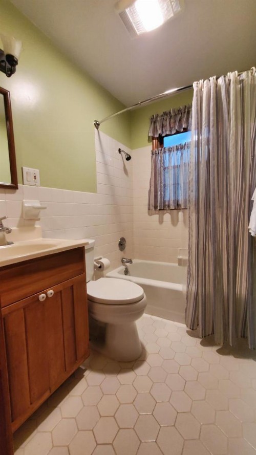 Cozy Creek Cottages - image 44