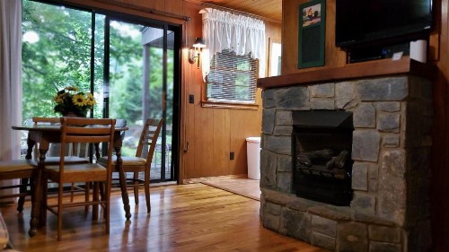 Cozy Creek Cottages - image 45