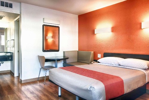 Motel 6-Mammoth Lakes CA - image 17